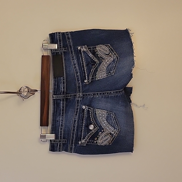 3/$30 TWENTY ONE BLACK Lowrise Denim Cut-off Frayed Slim Micro Mini Shorts - Picture 3 of 8